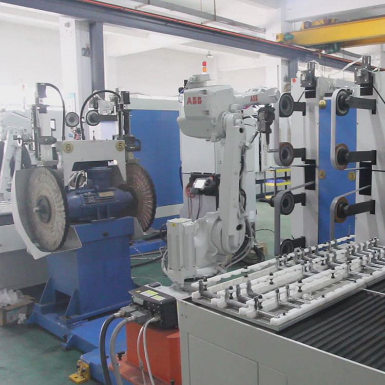 W pełni automatyczna szlifierka-polerka Ramię robota ABB z lustrem lub linią włosów