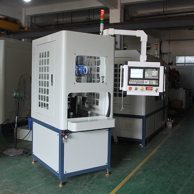 Produkty fabryczne z bezpośrednio polerowanej okrągłej pokrywy 2 Stacja CNC Szlifowanie Sprzęt szczotkowania Powierzchnie zwykłych produktów okrągłych